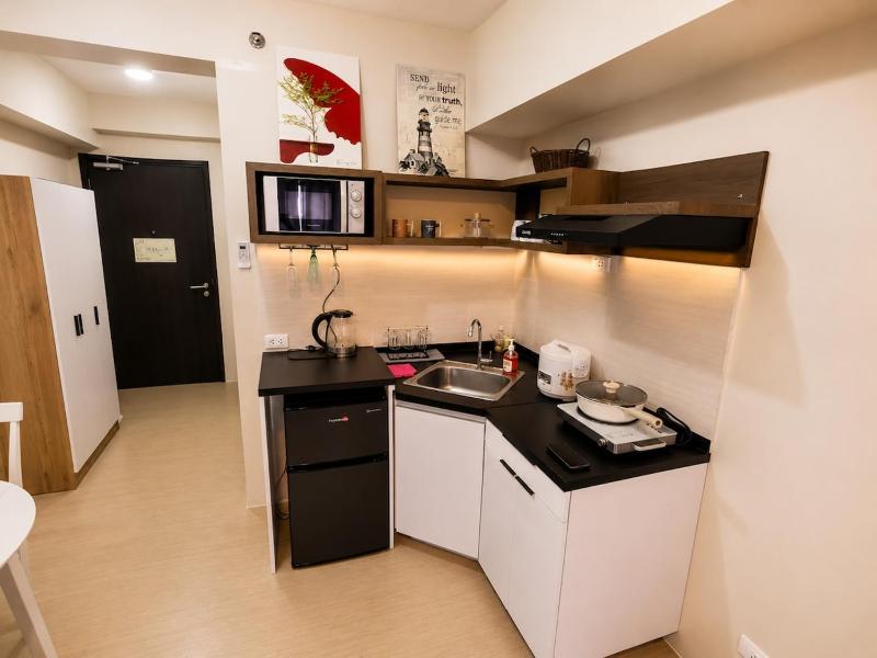 The 3 Sissy's Condo - image 20