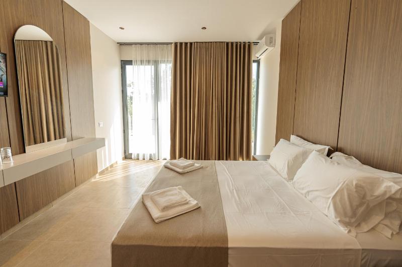 Abeille Rooms - image 6