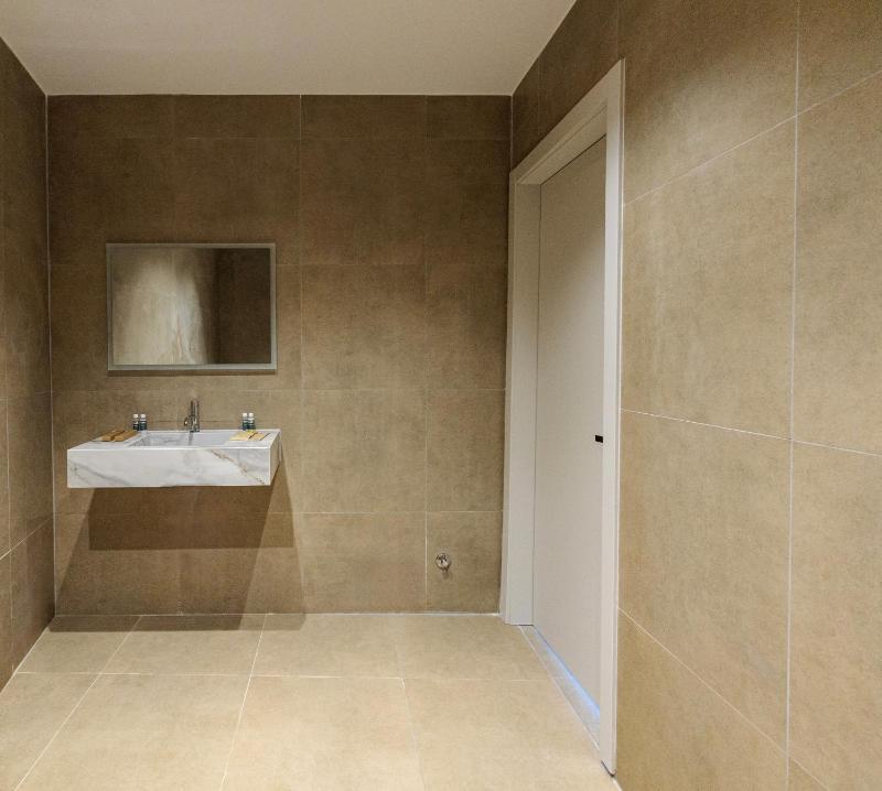 Abeille Rooms - image 5