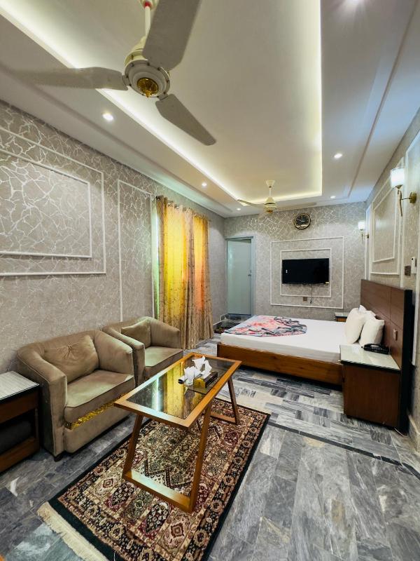 Unique Hotel Multan - image 5