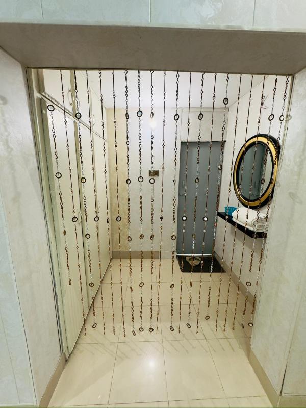 Unique Hotel Multan - image 12