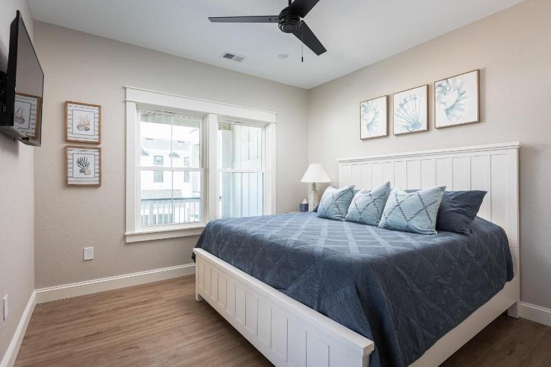 Brand New Luxury Townhome Close to Beach w Pool - image 7