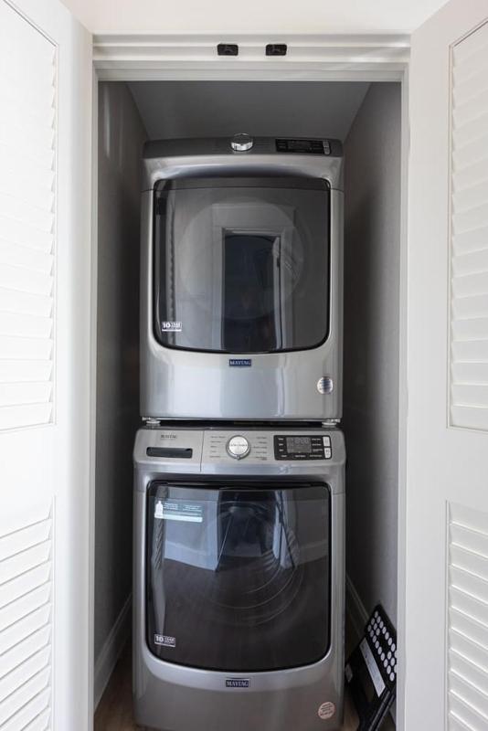 Brand New Luxury Townhome Close to Beach w Pool - image 35
