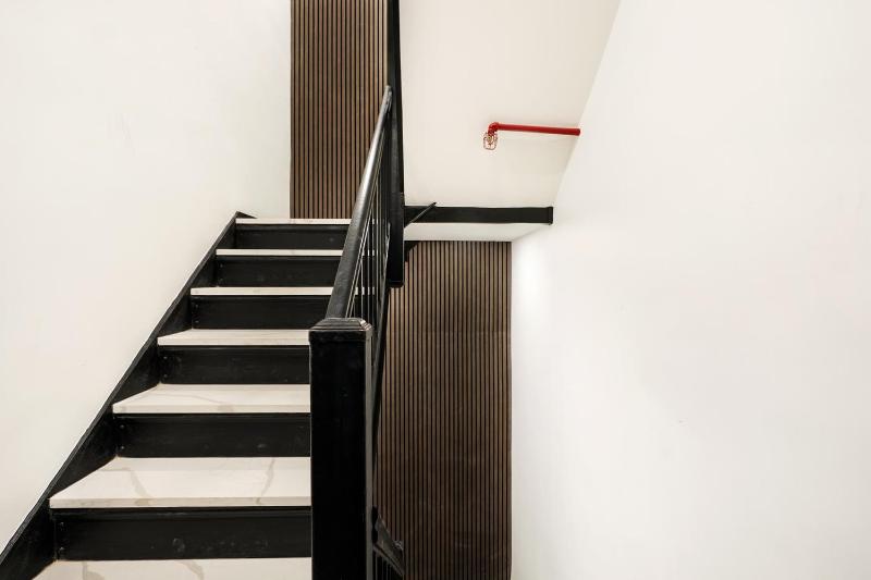 14-2B Brand New Modern 1BR Union Square WD in Unit - image 16