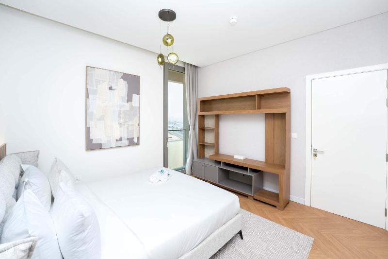 Coastal 3BR Retreat in Seaside Hills Sea View - image 13