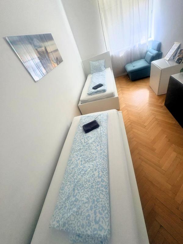 ROOMS Udolni - Červený kostel - image 43