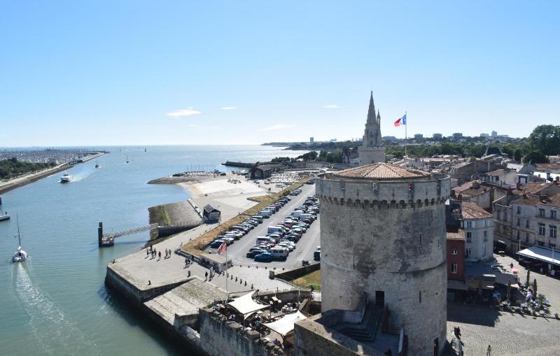 Amazing Apartment In La Rochelle With Wifi - image 7
