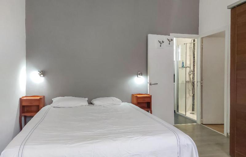 Amazing Apartment In La Rochelle With Wifi - image 14