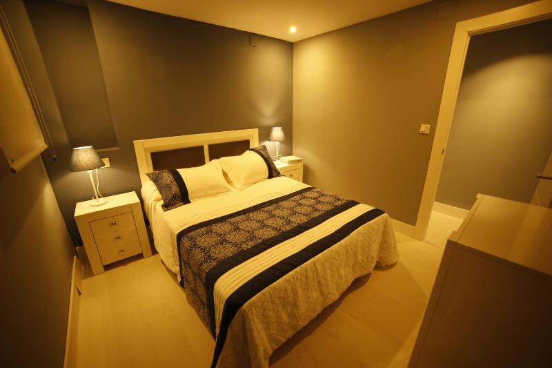 One-Bedroom Apartment with Balcony image 4