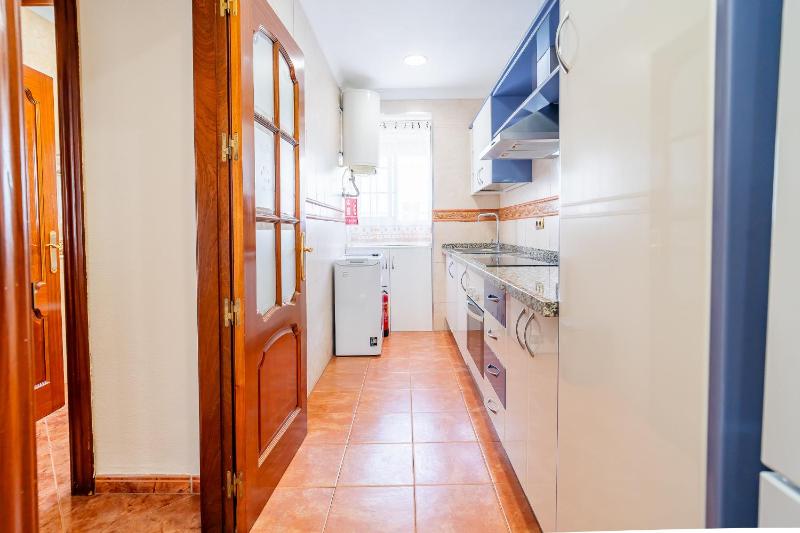Cubo's Las Americas Malaga Apartment - image 14