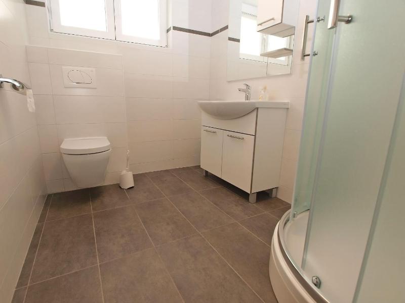 Apartment image 2