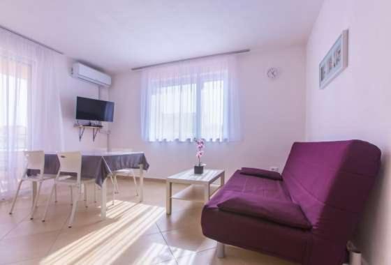 Apartment image 2