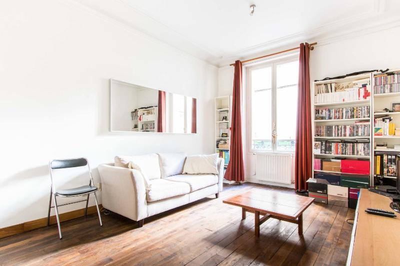 Beautiful And Bright Studio Near Pigalle - image 7