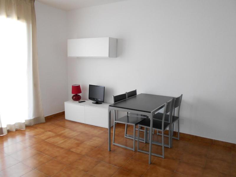 One-Bedroom Apartment with View - 224 image 3