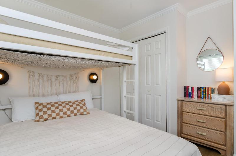 The Salted Paloma by Bryant Real Estate - image 33