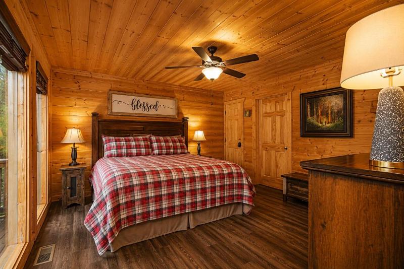 A Cabin to Remember free tickets no catch! - image 37