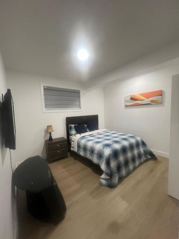 Magnificent Brand New luxurious Basement 2BR NW - image 17