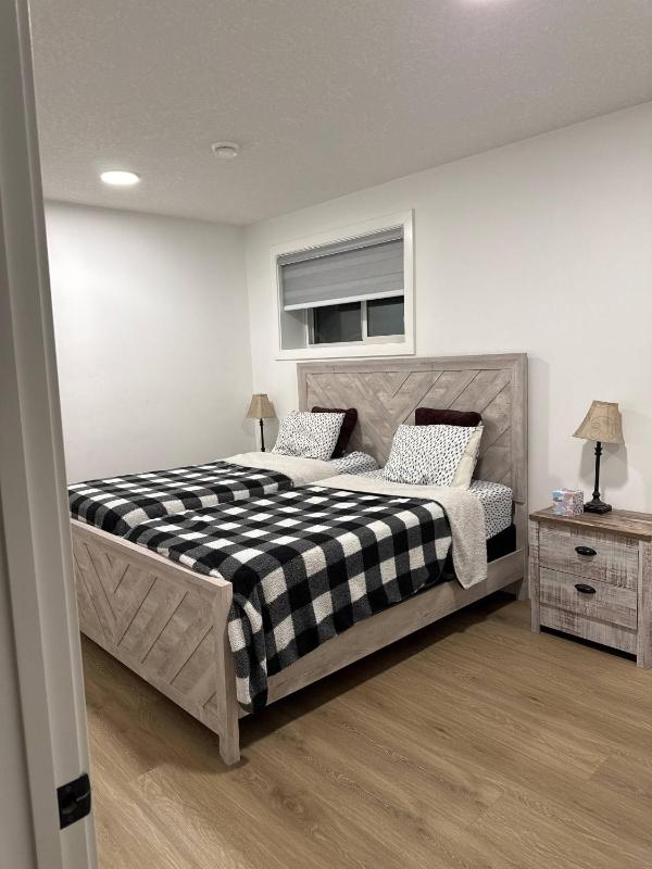 Magnificent Brand New luxurious Basement 2BR NW - image 18