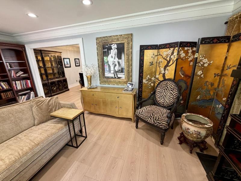 NEW Private Hollywood Designer Glam Home - image 1