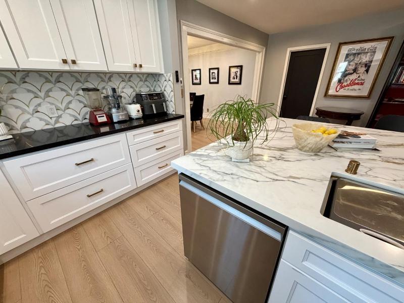 NEW Private Hollywood Designer Glam Home - image 13
