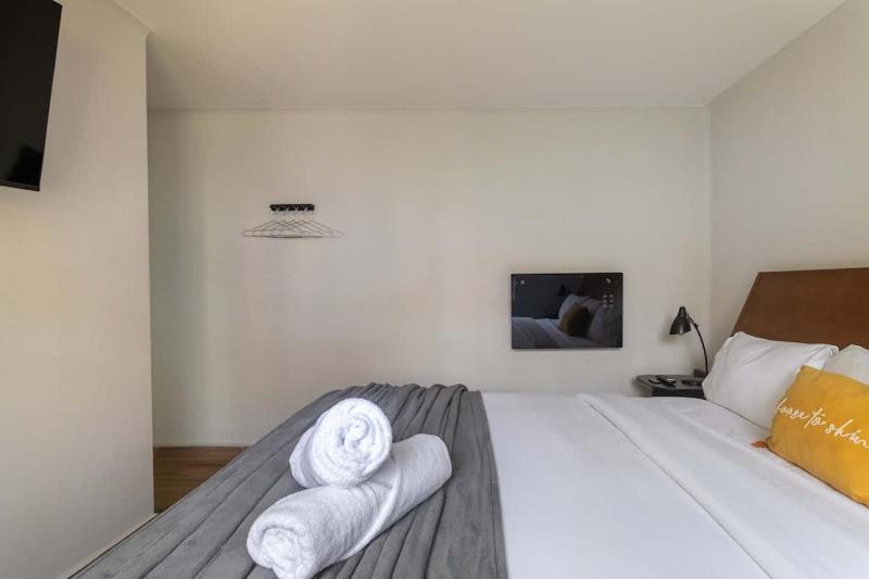 Luxe Polanco Home Private Yard TVs in Each Room - image 11