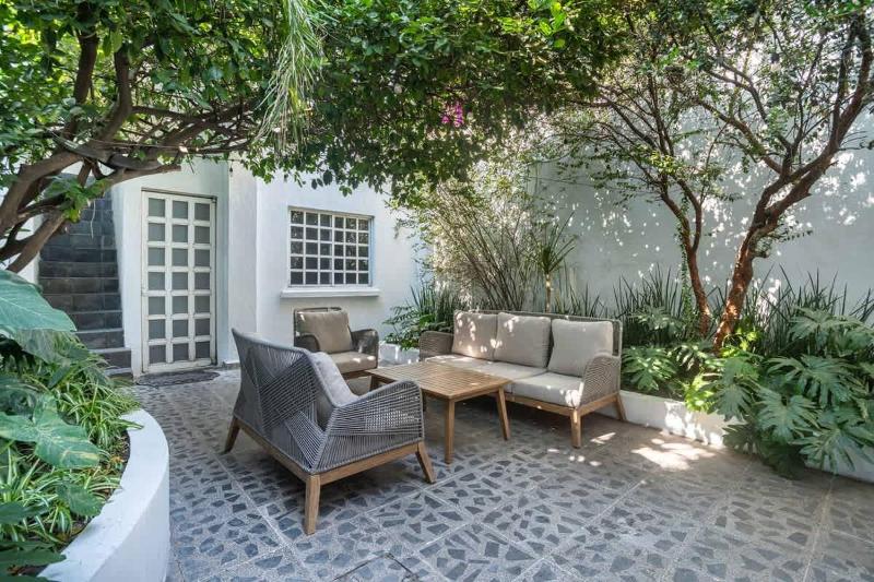 Luxe Polanco Home Private Yard TVs in Each Room - image 19
