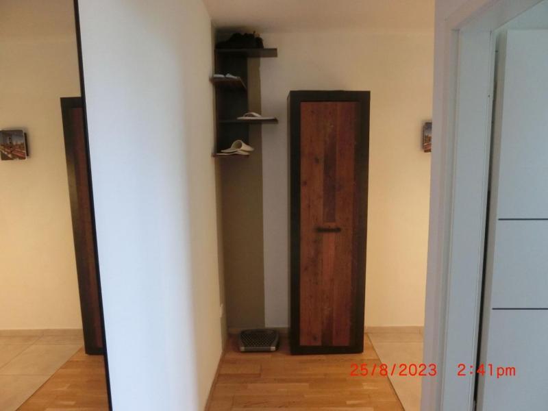 Modern Apartment Near the Exhibition Center - image 3