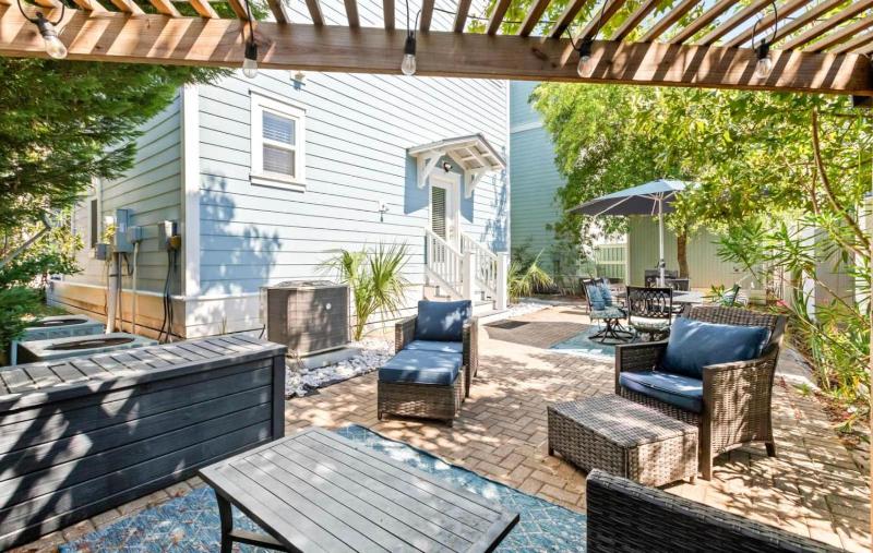 Tropic Like Its Hot - Retreat Perfect for Families - image 6