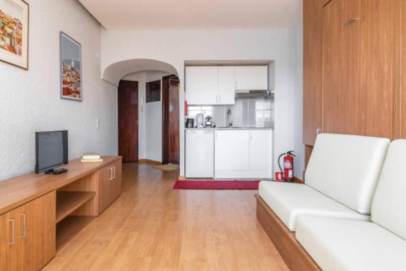 Wonderful Studio in Cascais with Sea View - image 11