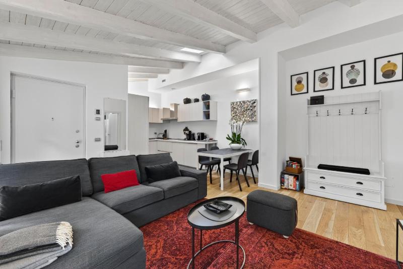 Palazzo Tatti by Rent All Como - image 16