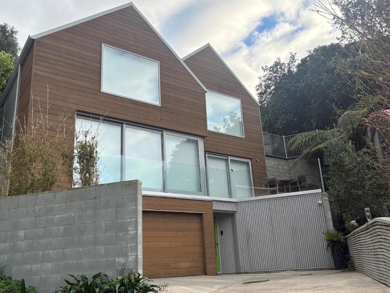 Island Bay Retreat - image 1