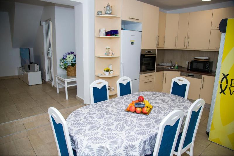Private Riverside Villa Silvia - image 4