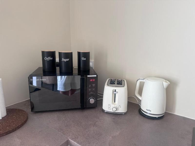 LuxeStay Apartments - image 34