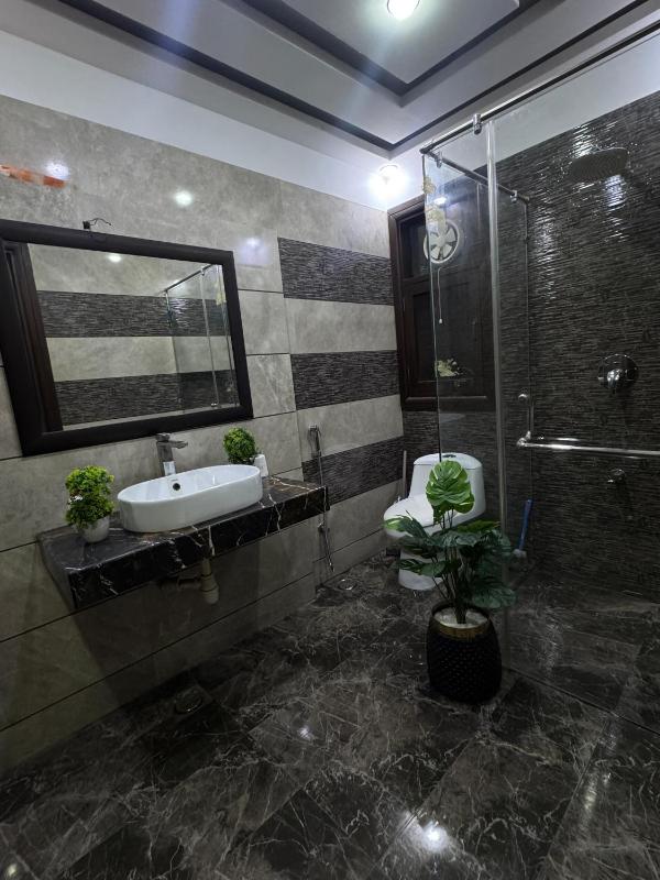 Luxury with Comfort 2bedroom portion - image 4
