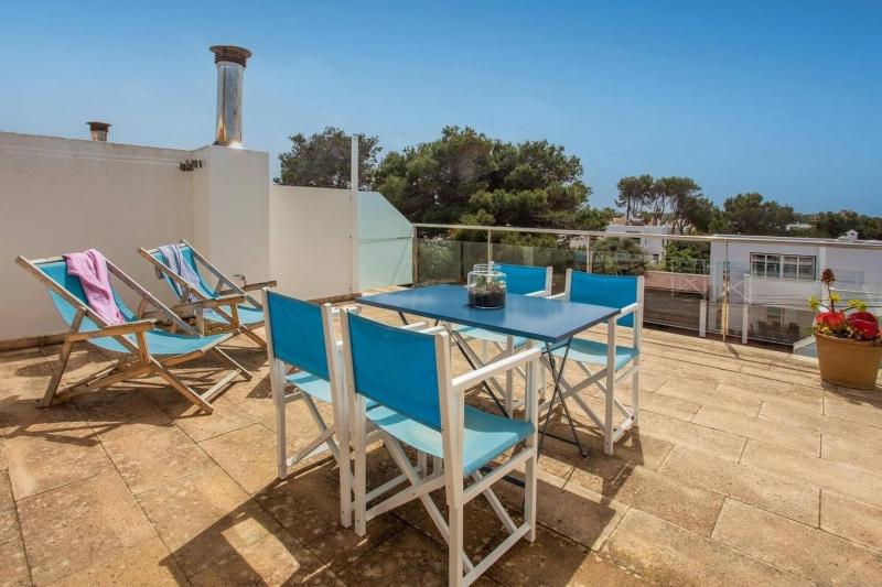 Stunning duplex with two terraces in Cala Blanca - image 12
