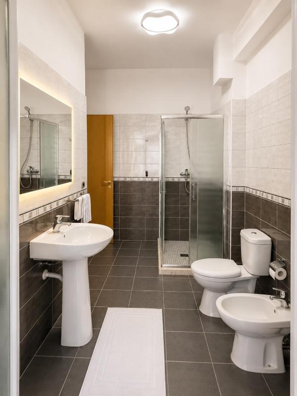 Gallery Modern Apartments - image 8