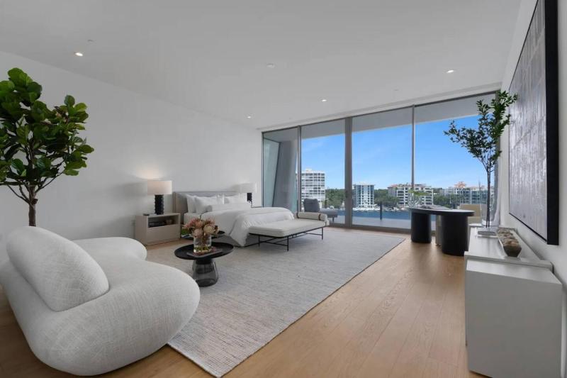 Penthouse 4 beds with private pool - image 4