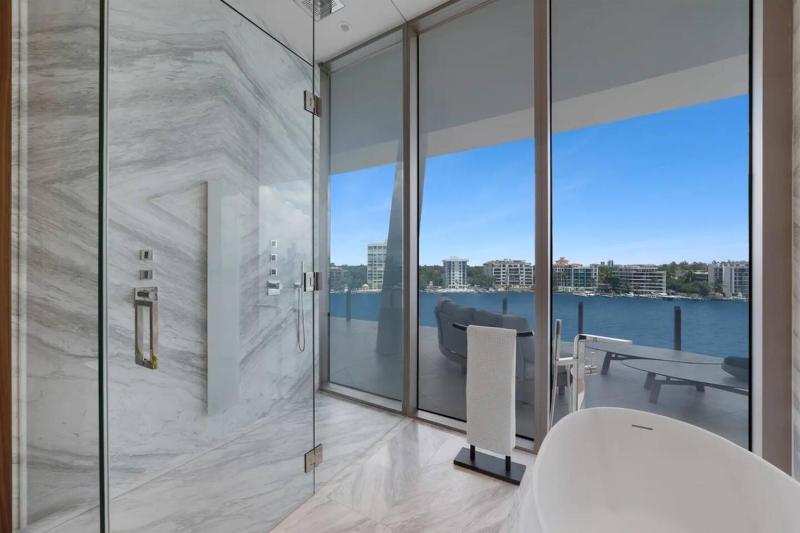 Penthouse 4 beds with private pool - image 11