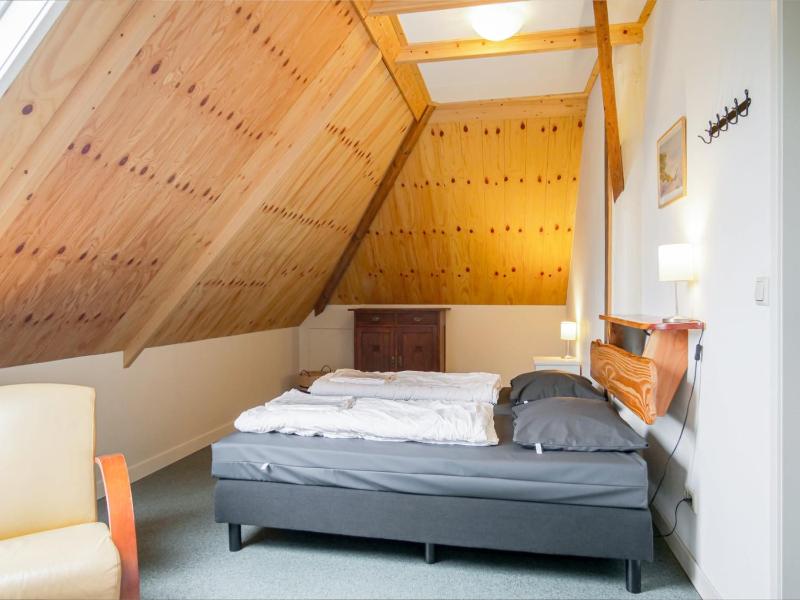 Cozy vacation rental in a former farmhouse surrounded by nature - image 19