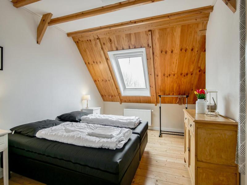 Cozy vacation rental in a former farmhouse surrounded by nature - image 10