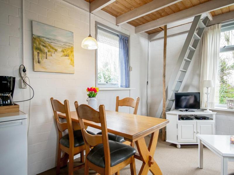 Pet-friendly home in Callanstoog near beach - image 27