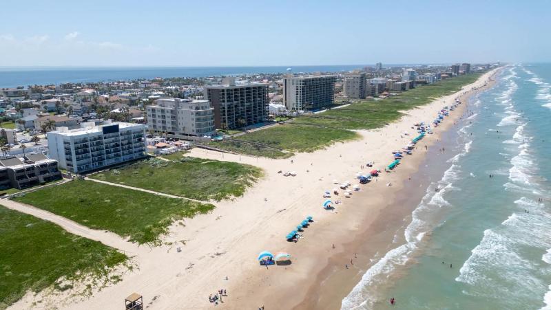 Beachfront 2BR 5th Floor Views Wakable SPI apts - image 1