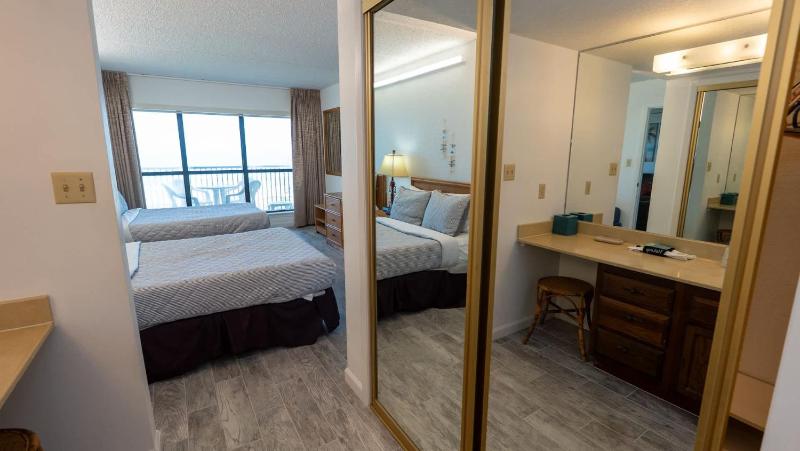 Beachfront 2BR 5th Floor Views Wakable SPI apts - image 27