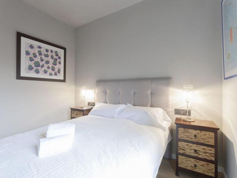 6-Guest Haven near Golden Mile - image 4