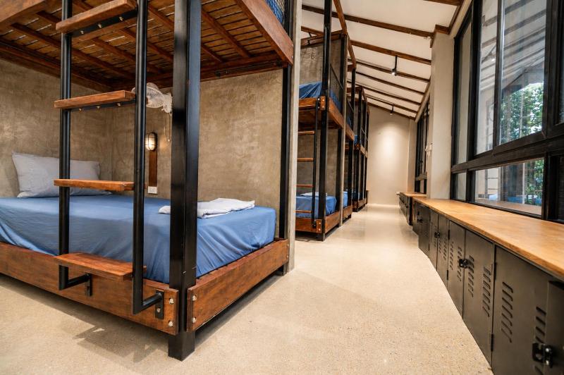 The Laneway Hostel - image 35