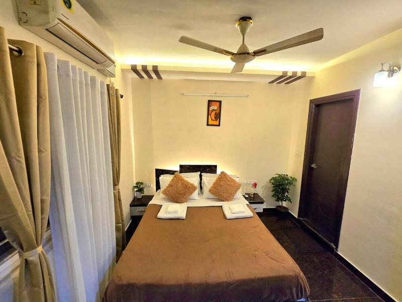 Purple Door - Luxurious 1 BHK - image 18