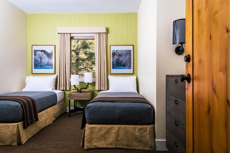 Two-Bedroom Villa with Twin beds and a King Bed image 4