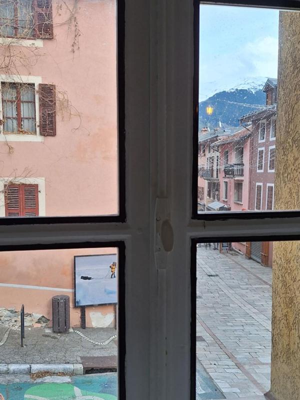 Charming bright apartment in Bourg-Saint-Maurice - image 7