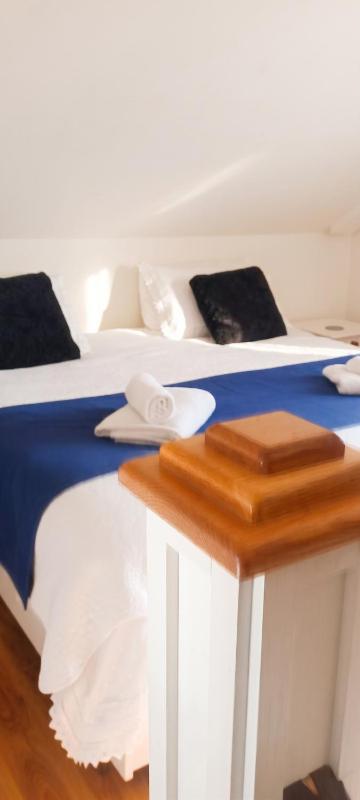Cosy Apartment in Galway with Balcony 32 m² City View - image 11