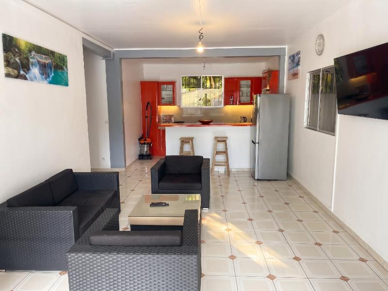 Villa charmante près de Saint-Esprit avec piscine privée - image 4